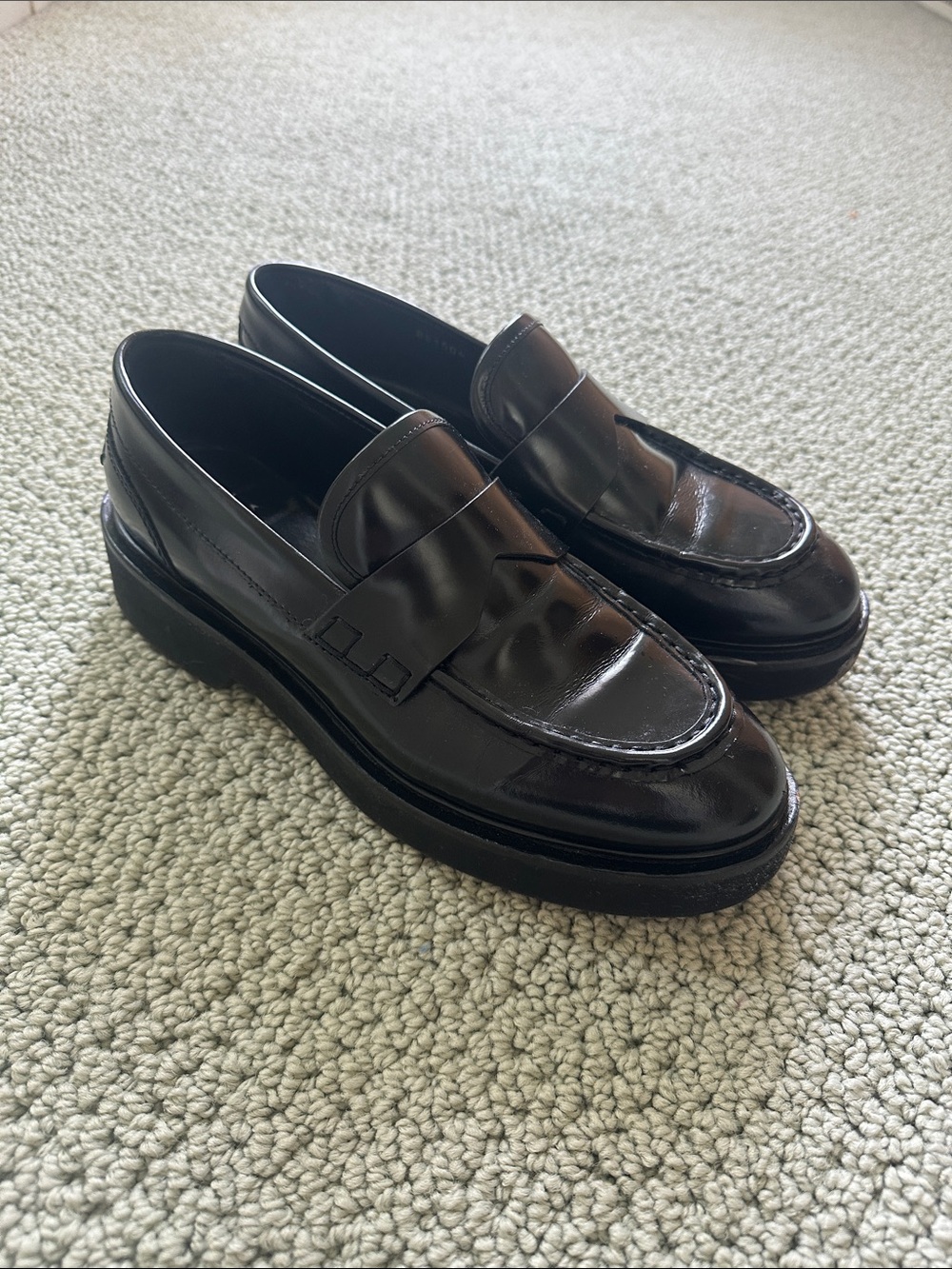 Aquatalia waterproof black leather loafers rubber lug sole 8.5